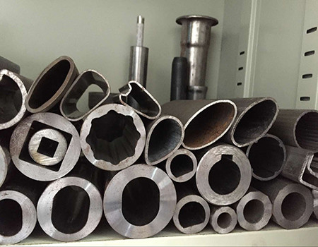 ASTM Karbon Çelik Oval Şekilli Çelik Boru 1-1000mm 1-12m